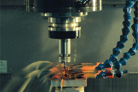 金屬加工過程中使用鋁合金切削液