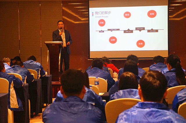 宏達(dá)威總經(jīng)理彭和冬先生以親歷版本介紹了宏達(dá)威的發(fā)展歷程